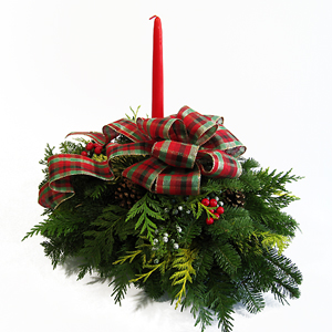 Holiday Plaid Christmas Centerpieces